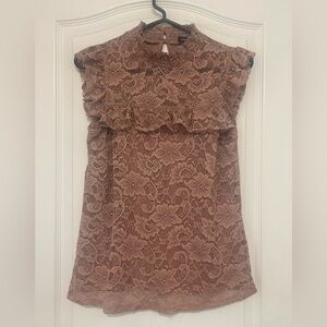 Cable & Gauge - Rose Color Laced Short Sleeve Top - Medium